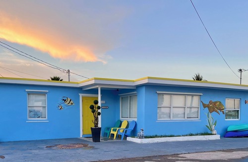 Little Venice House | 3-bedroom turtle theme house in Little Venice, Marathon with ocean view