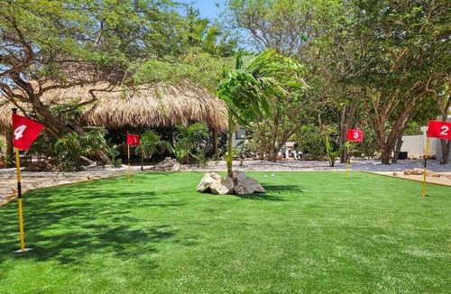 Malmok House | 3 Mins to Beach & 6BR Villa w/Exclusive Pool at Boca Beach House by Bocobay