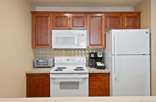 Snowbird Apartment | 3506 - One Bedroom Den Standard Powderhorn Lodge condo
