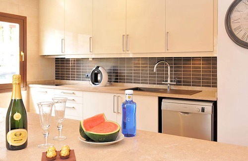 Palmanova Villa | 4/5 Bedroom, 2/3 Bathroom Villa With Sea Views And Swimming Pool. ETV/4666