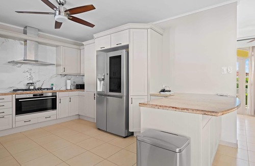 Sero Grandi House | 4BR With Private Pool *NEAR BABY BEACH*