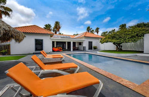 Shiribana Villa | 5 bedroom Villa Nune + Pool