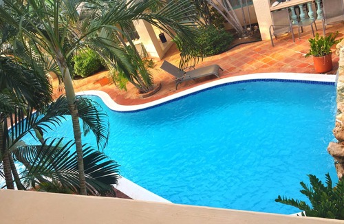Opal Apartment | 5 minutes drive to the beaches. Spacious apartment with pool. Your perfect spot