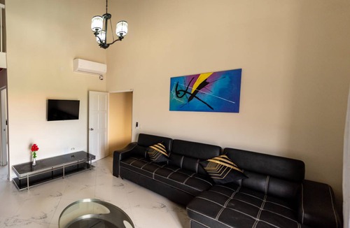 Noord Apartment | 60 m² Apartment ∙ 3 bedrooms ∙ 5 guests