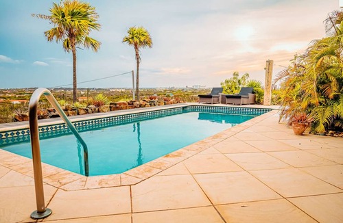 Alto Vista Villa | 755 m² Villa ∙ 4 bedrooms ∙ 8 guests
