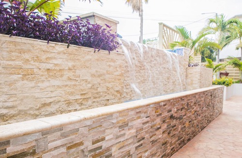 Boegoeroei Apartment | A Total Of 7 Fully Renovated Accommodations In One Complex.