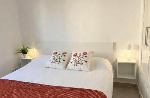 La Petxina Apartment | Across from the Turia Modern City Stay