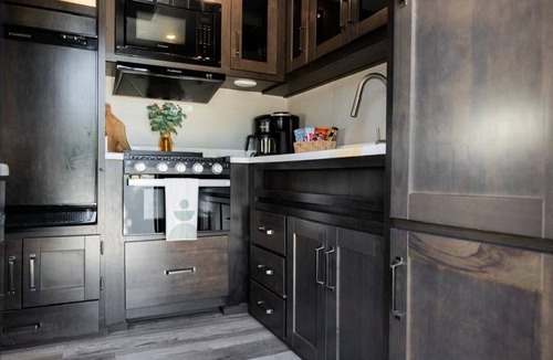 East Tampa House | Aileen Camping Space
