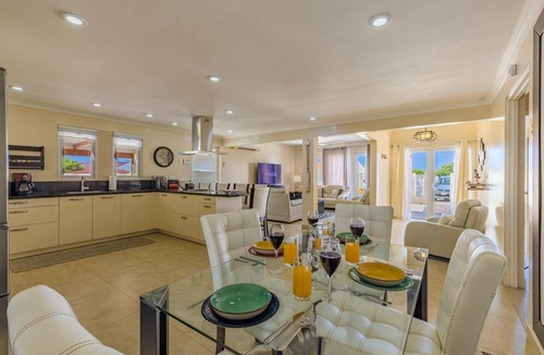 Paradera Villa | Amazing Modern 4BR3BA Villa w/Large Private Pool