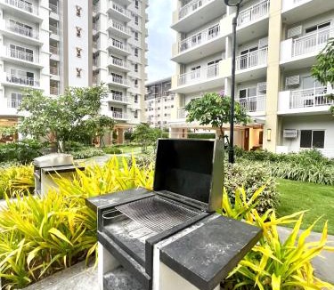 San Dionisio Apartment | Angels Place The Atherton, Manila Condo Near Airport