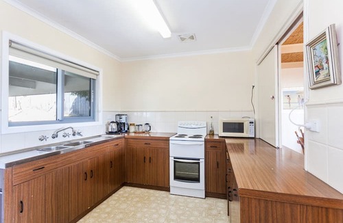 Anglesea House | Anglesea Outlook