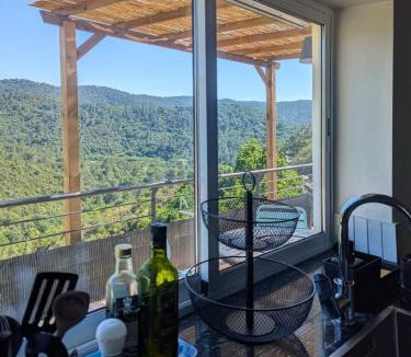 Sant Cugat del Valles Apartment | Apartamento en medio de la naturaleza, con fantásticas vistas
