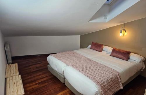 Ezcaray Apartment | Apartamentos Palacio Azcarate Calle Arzobispo Barroeta