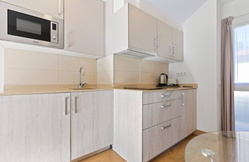 Llanes Apartment | Apartment '2 Jardin 1 - Toró' with Mountain View and Private Garden