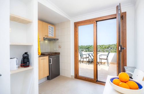 Cala Figuera Apartment | Apartment 'Cala Figuera Studio 5b' with Sea View, Wi-Fi and Air Conditioning