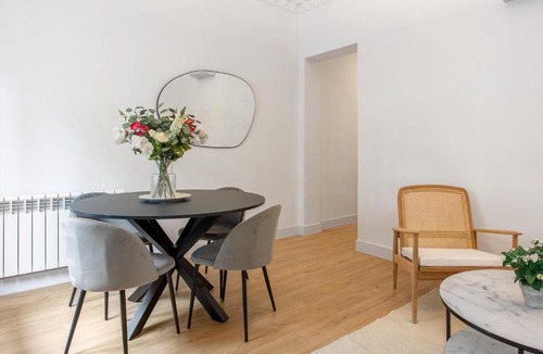 Castellana Apartment | Apartment for 4 in Barrio de Salamanca DIEGO DE LEON II