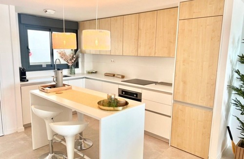 La Herradura Apartment | Apartment 'Icon Marina B' with Sea View, Wi-Fi and Air Conditioning