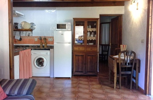 Penamellera Alta Apartment | Apartment 'Jana' with Mountain View, Private Terrace and Wi-Fi