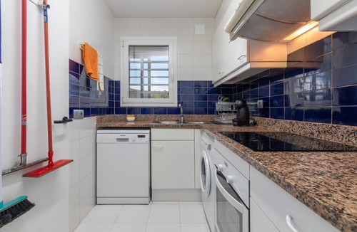 Platja d'Aro Apartment | Apartment 'Les Magnolies' with Sea Views, Wi-Fi and Air Conditioning