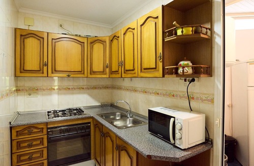 Luque Apartment | Apartment 'Luque Un Pueblo Con Encanto' with Balcony, Wi-Fi and Air Conditioning