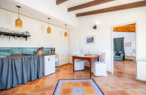 Son Macia Villa | Apartment “With Rooftop Terrace Panoramic View” with Mountain View, Shared Pool & Wi-Fi