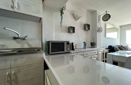 Pineda de Mar Apartment | Apt. 3 pax 30 m from the beach on the Pineda de Mar promenade with spectacular sea views - free wifi. Excellent location! Vivalidays Marina.