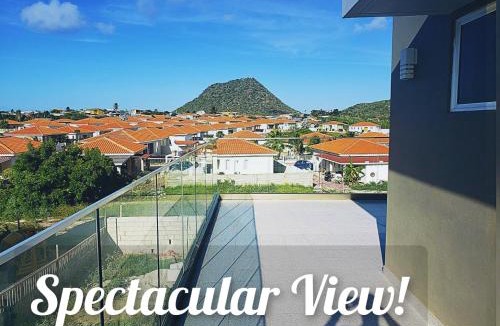 Oranjestad House | Aruba Vacation House - Cozy and Modern!