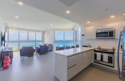 Palm Beach Condo | Azure Beach Residences 3 Bed/3 Bath Suite 180 Degree Views of Eagle/Palm Beach.