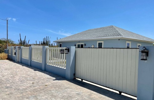 Sero Colorado House | Baby Beach Bliss Aruba - 3 Minutes to Baby and Rodgers Beaches