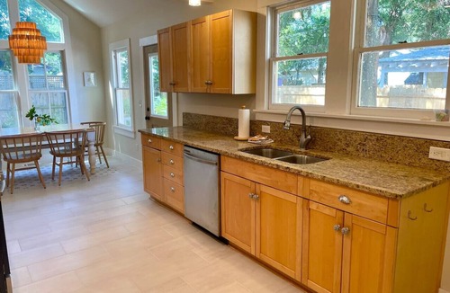 Lincolnville House | Backyard Oasis Walk to Sights Bright Historic & Spacious