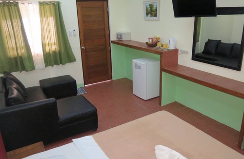 Puerto Galera Resort | BADLADZ Beach & Dive Resort - King Pool Suite