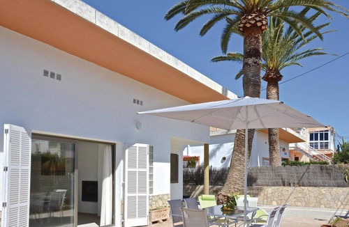 Les Meravelles House | Beach front home in Palma de Mallorca with WiFi