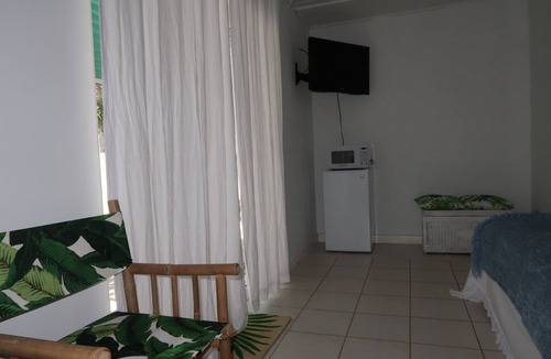 Pos Chiquito House | Beach Front Room