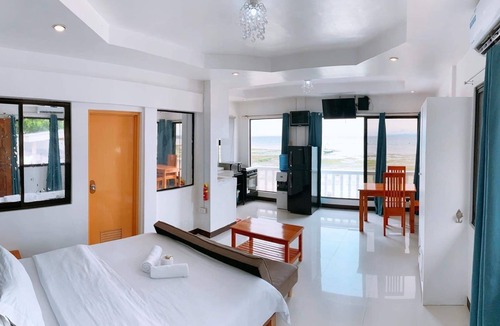 Oslob Apartment | Beach front Studio Unit Pet friendly Big yard and cottage