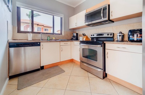 Gold Coast House | Beautiful 4 Bedroom House in Aruba