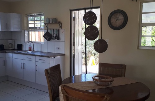 Punto de Oro House | Beautiful and cozy vacation home. With pool and hot shower. For 4 people.