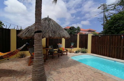 Punto de Oro House | Beautiful and cozy vacation home. With pool and hot shower. For 4 people.
