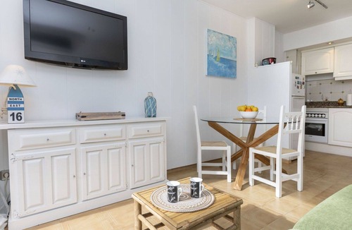 Aiguablava Apartment | Beautiful apartment for 4 guests with pool, WIFI, A/C, TV, pets allowed, panoramic view and park.