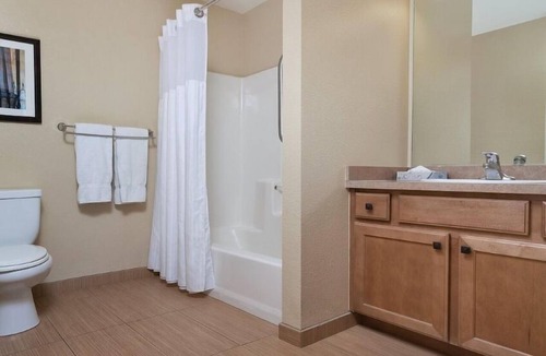 Big Bear Lake Resort | Big Bear | Couples Pine Hideaway | Pool + Hot Tub