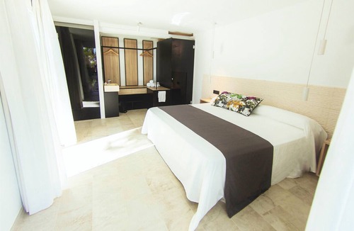 Vista de los Angeles-Rumina Hotel | Botaniq Hotel Boutique