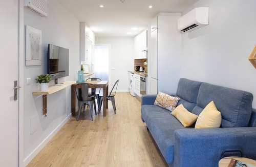 el Mercadal Apartment | Bravissimo Eiximenis, beautiful terrace and views