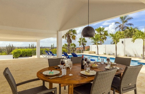 Alto Vista House | Breathtaking Views 2BR3BA Private Pool Large Space