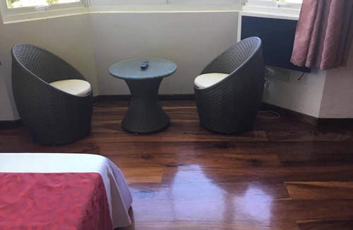 Mambajao Bed & Breakfast | Camiguin Lanzones Resort Queen Deluxe Room 3