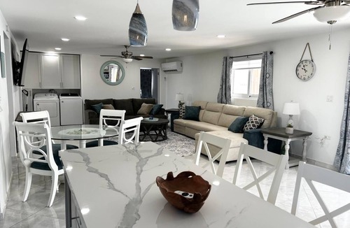 Oranjestad House | Caribbean Breeze villa