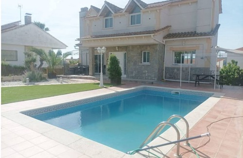 Corbera De Llobregat House | Casa Chalet Villa a Solo 30 Minutos Playa y Barcelona