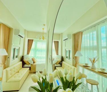 South Triangle Apartment | Casa De Timog