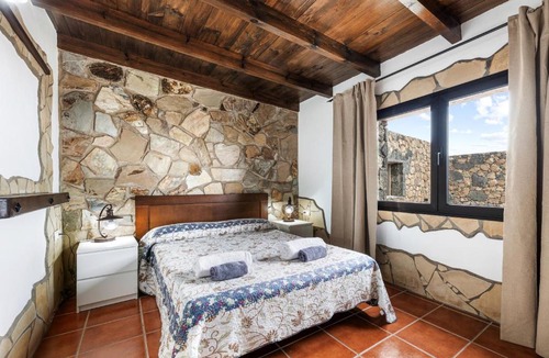 San Bartolome House | Casa Ico San Bartolome