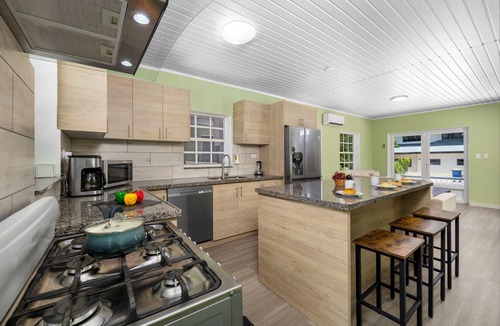 Washington House | Casa Sol Stylish 4 BR Villa with Private Pool
