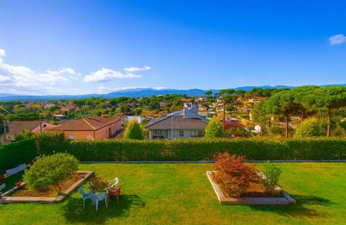Sils Villa | Catalunya Casas Beautiful villa just 25 km from the beach of Lloret de Mar