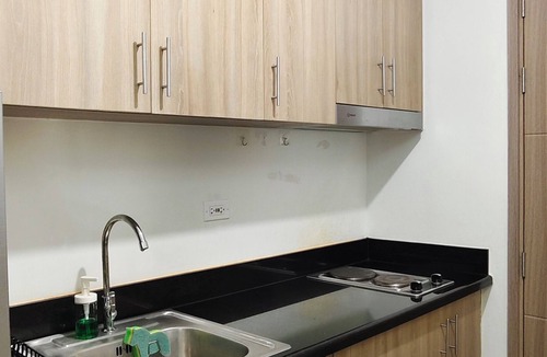 San Dionisio Condo | Charming 1-bedroom condo in wonderful Pasay City with AC